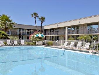 Ramada Speedway Daytona Hotel Daytona Beach Eksteriør billede